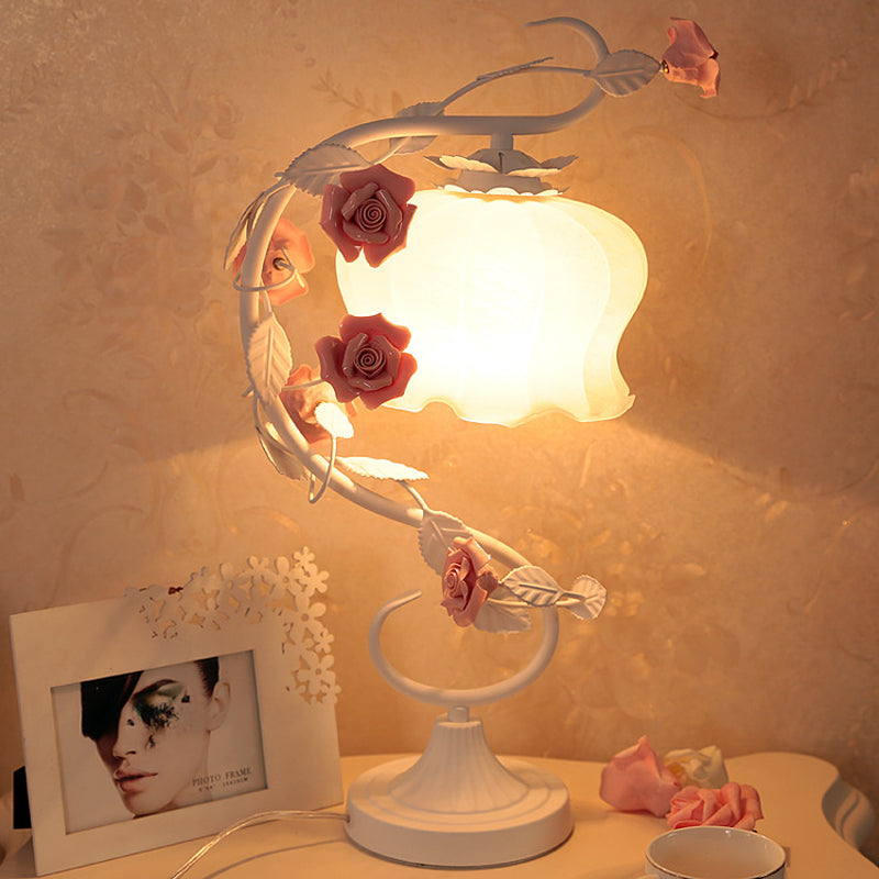 Iron Art Pink Ceramic Rose Bed Lamp for Bedroom